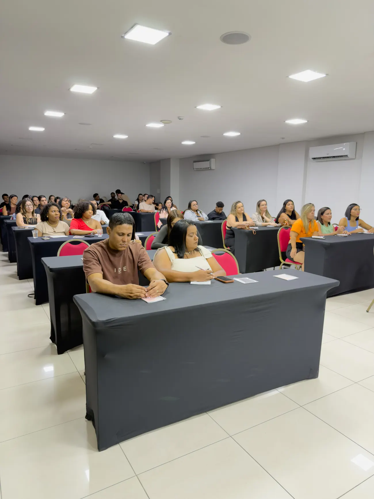 Raríssimas reunidas em um encontro da Universidade Be Rare