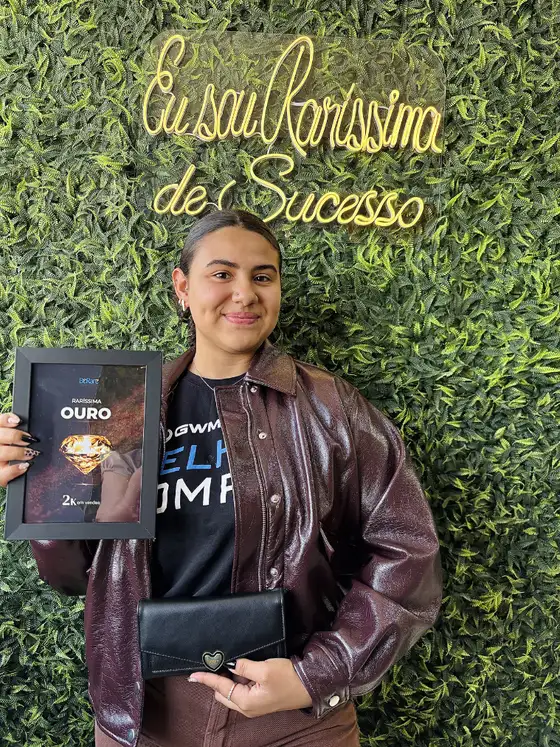 Raríssima com placa Ouro